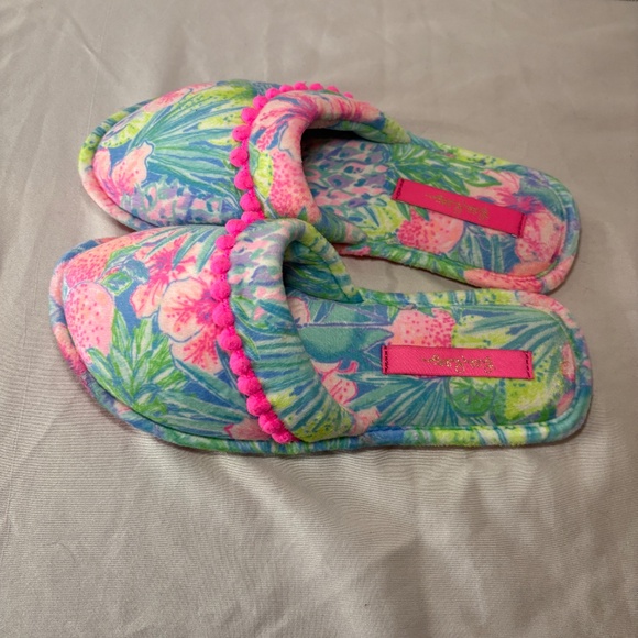 Lilly Pulitzer Swizzle Slippers Slip on 10” long Size Small Soft Bright - Picture 3 of 7
